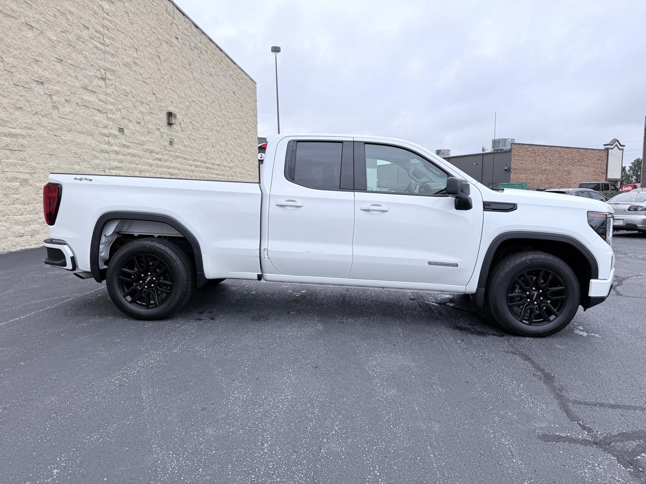 GMC Sierra 1500 Elevation Double Cab 4WD 2023