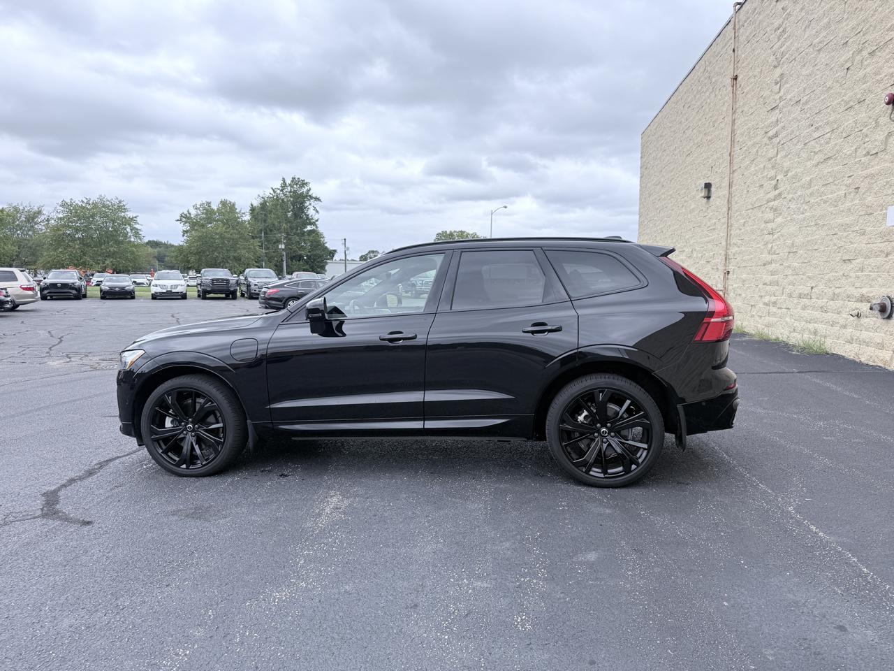 Volvo XC60 Recharge T8 Ultimate Dark AWD 2024