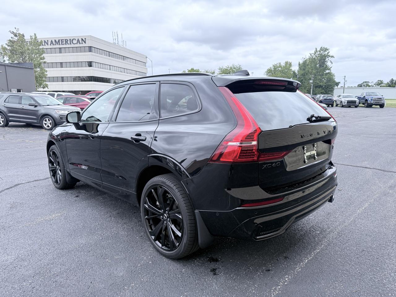 Volvo XC60 Recharge T8 Ultimate Dark AWD 2024