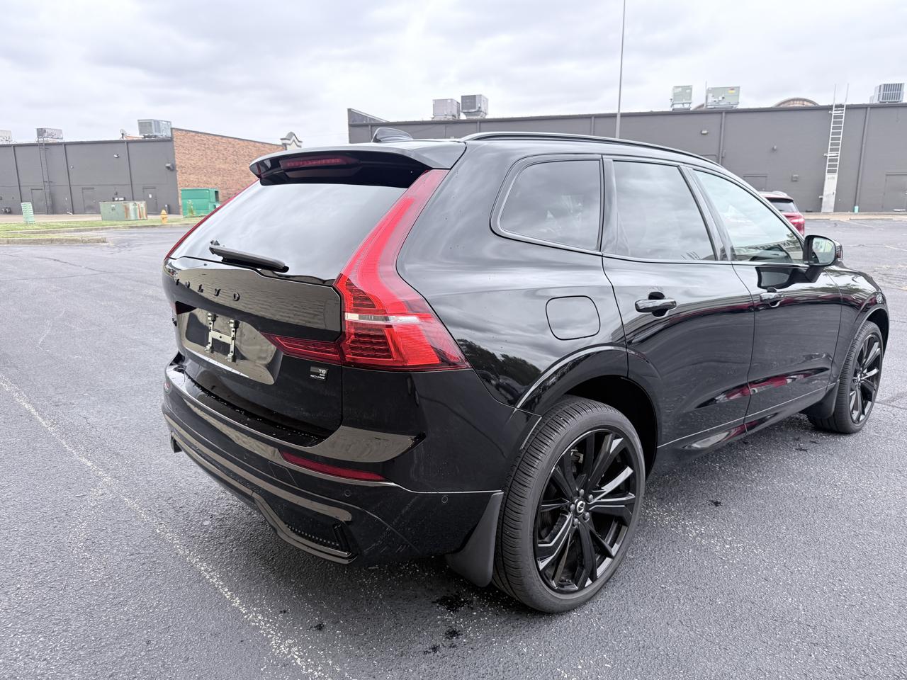 Volvo XC60 Recharge T8 Ultimate Dark AWD 2024