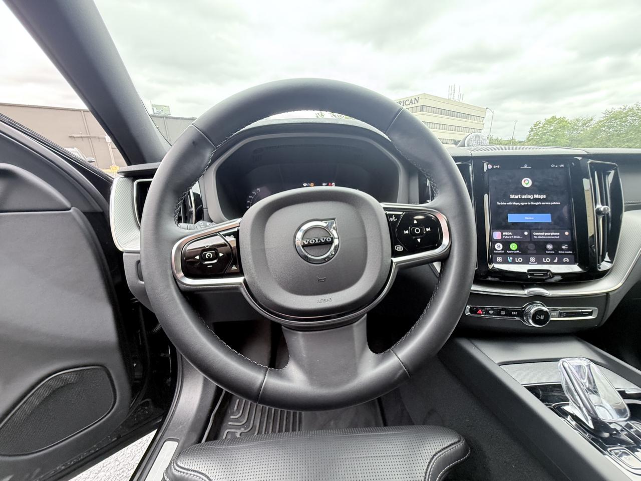 Volvo XC60 Recharge T8 Ultimate Dark AWD 2024
