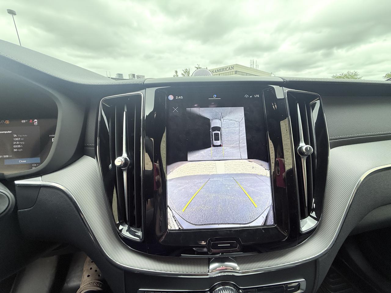 Volvo XC60 Recharge T8 Ultimate Dark AWD 2024