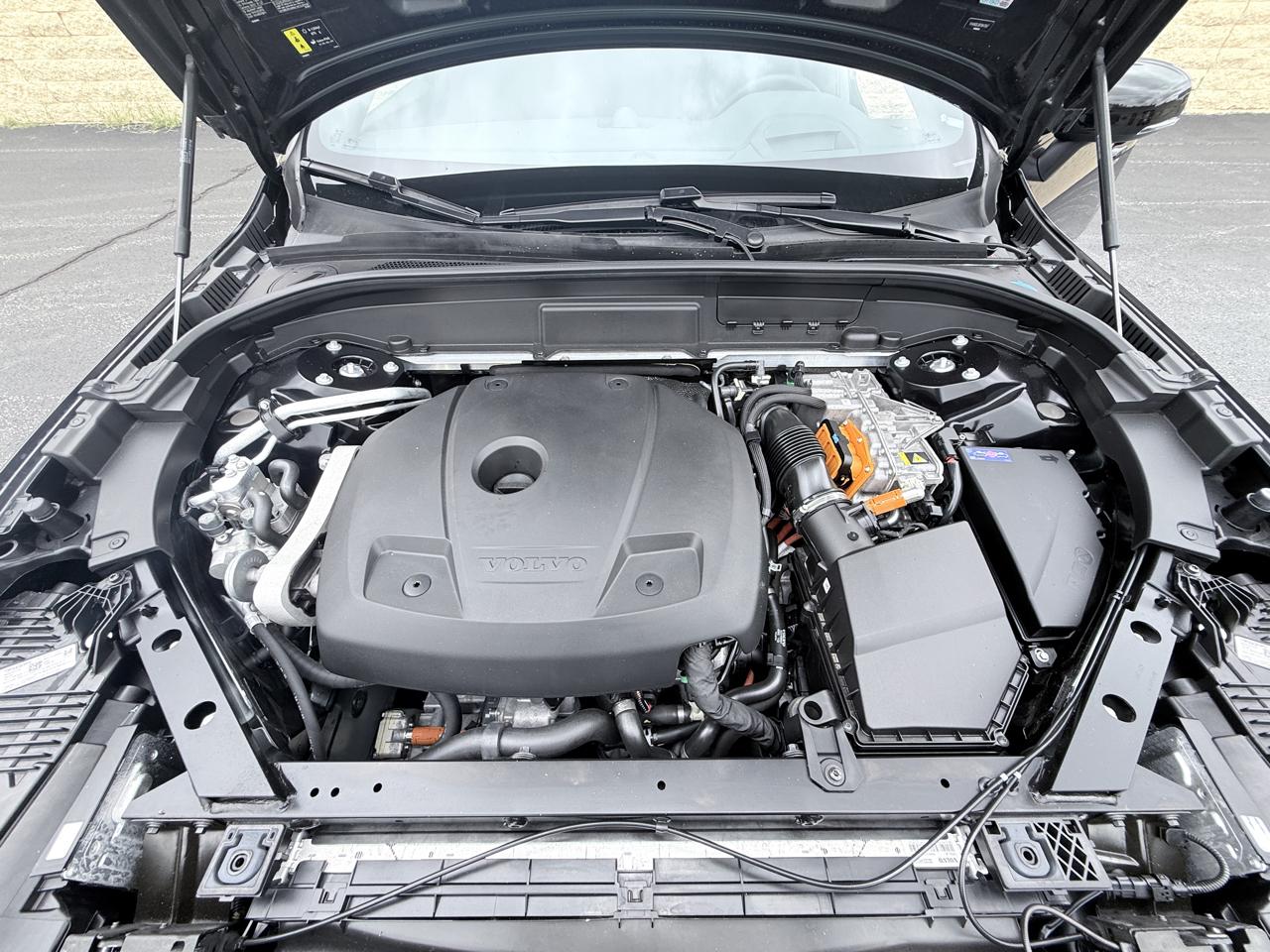 Volvo XC60 Recharge T8 Ultimate Dark AWD 2024