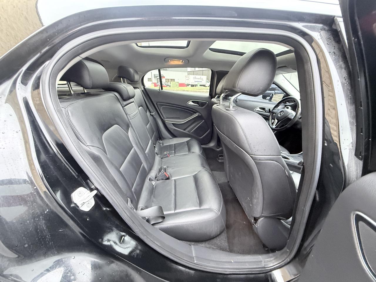 Mercedes-Benz GLA-Class GLA250 4MATIC 2015