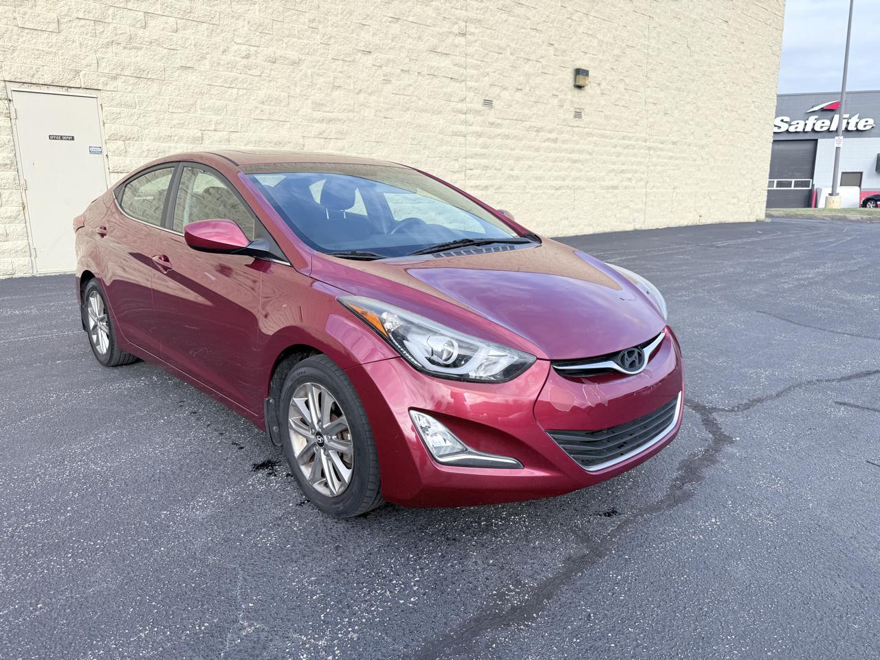Hyundai Elantra SE 6AT 2015