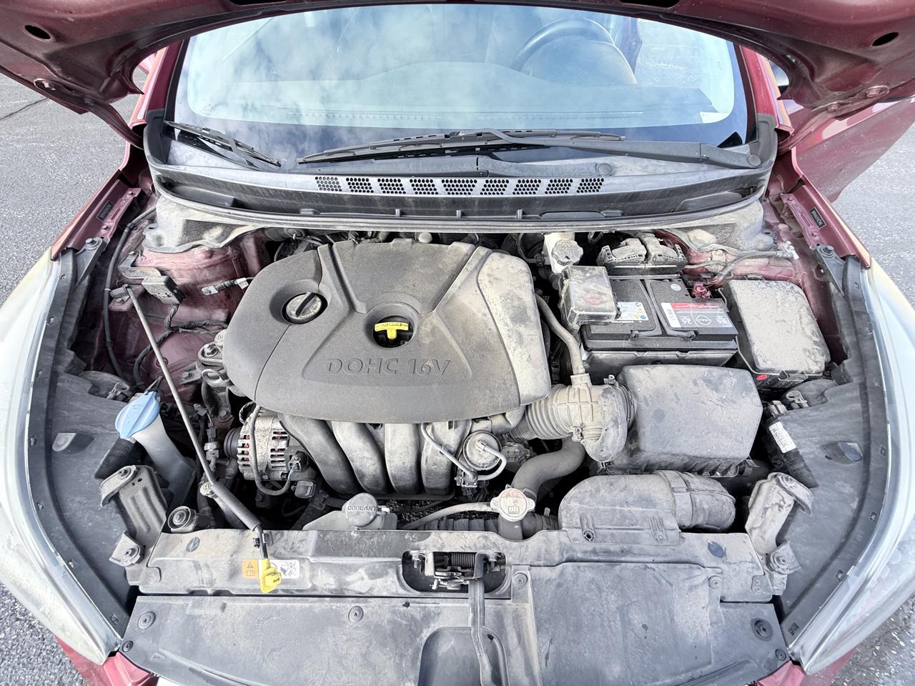 Hyundai Elantra SE 6AT 2015