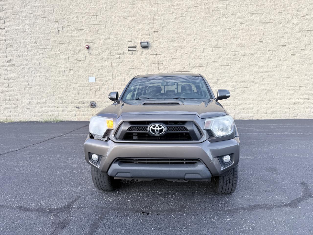 Toyota Tacoma PreRunner Double Cab V6 Auto 2WD 2012