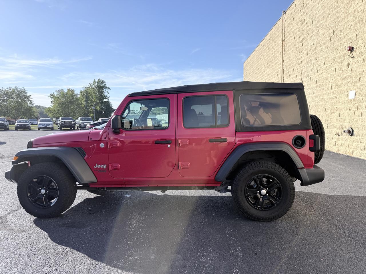 Jeep Wrangler Unlimited Sport 2018