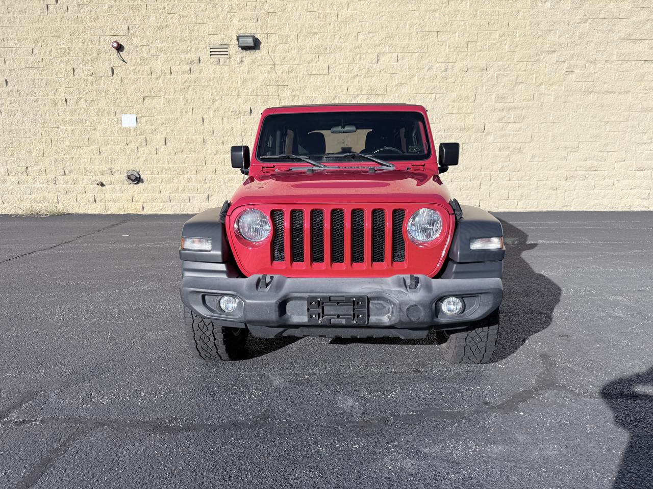 Jeep Wrangler Unlimited Sport 2018