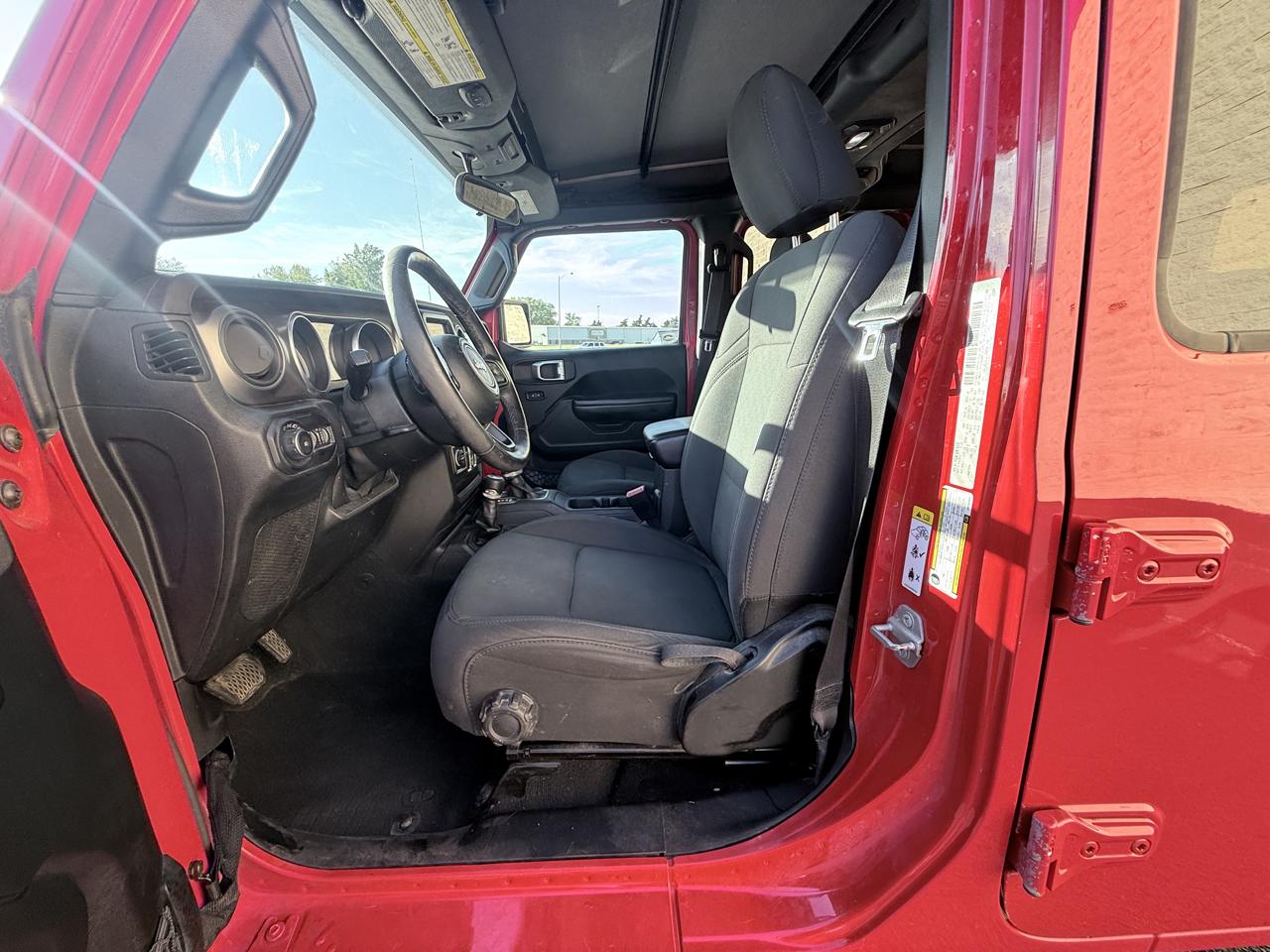 Jeep Wrangler Unlimited Sport 2018