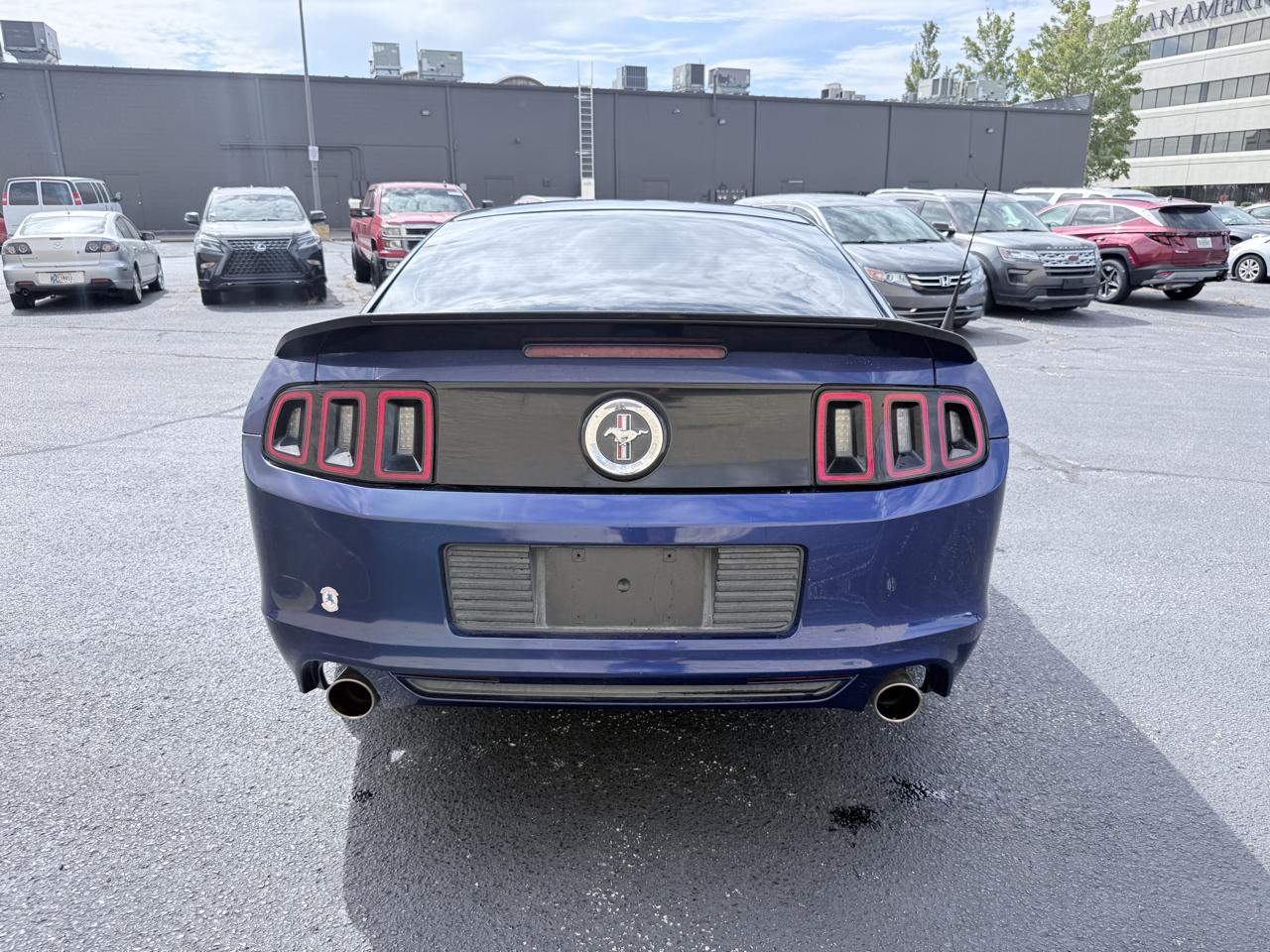 Ford Mustang V6 Coupe 2014