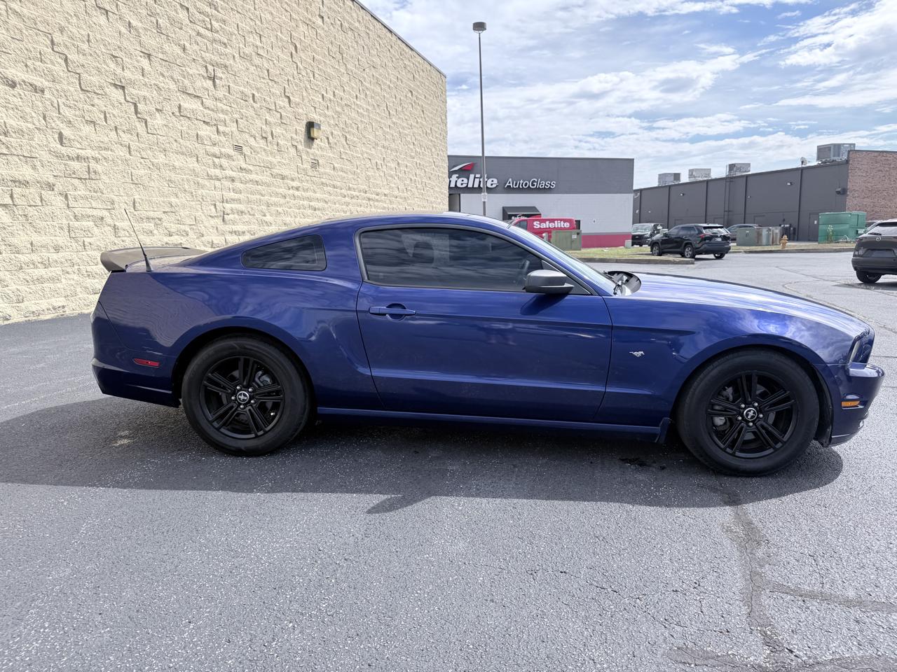 Ford Mustang V6 Coupe 2014