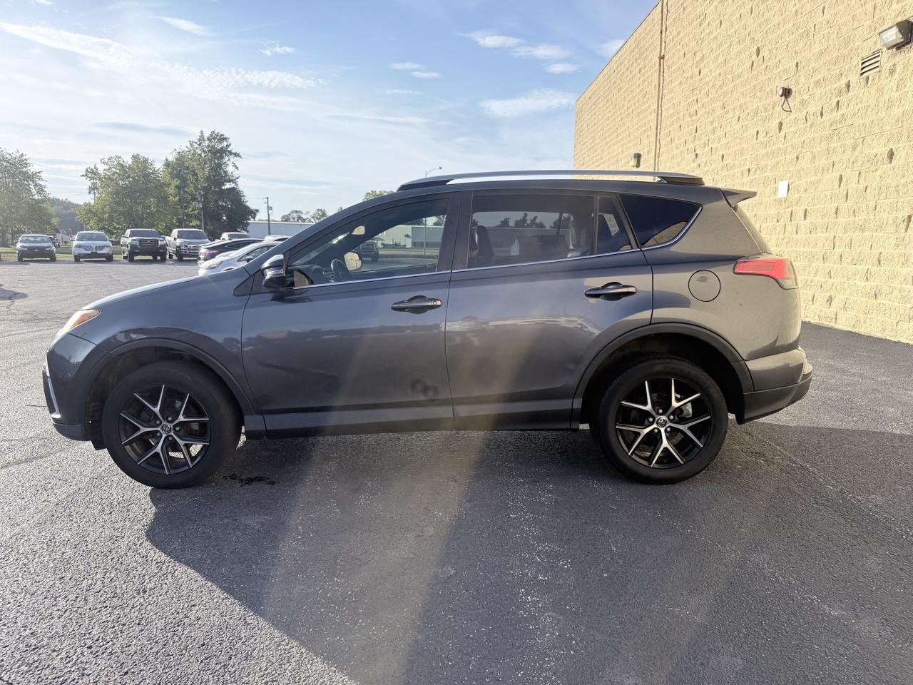 Toyota RAV4 SE 4WD 2017
