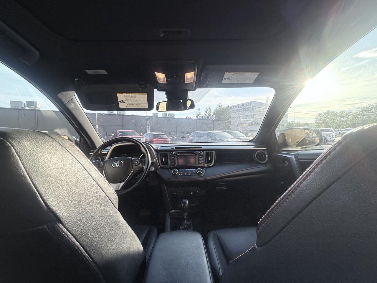 Toyota RAV4 SE 4WD 2017
