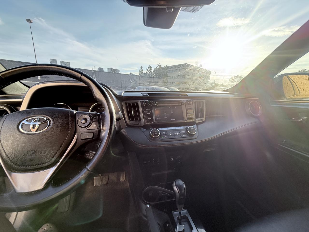 Toyota RAV4 SE 4WD 2017