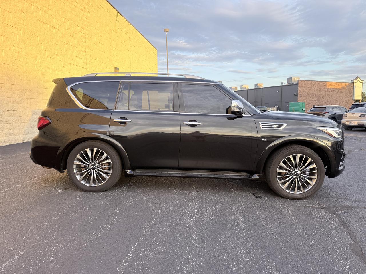 Infiniti QX80 4WD 2018