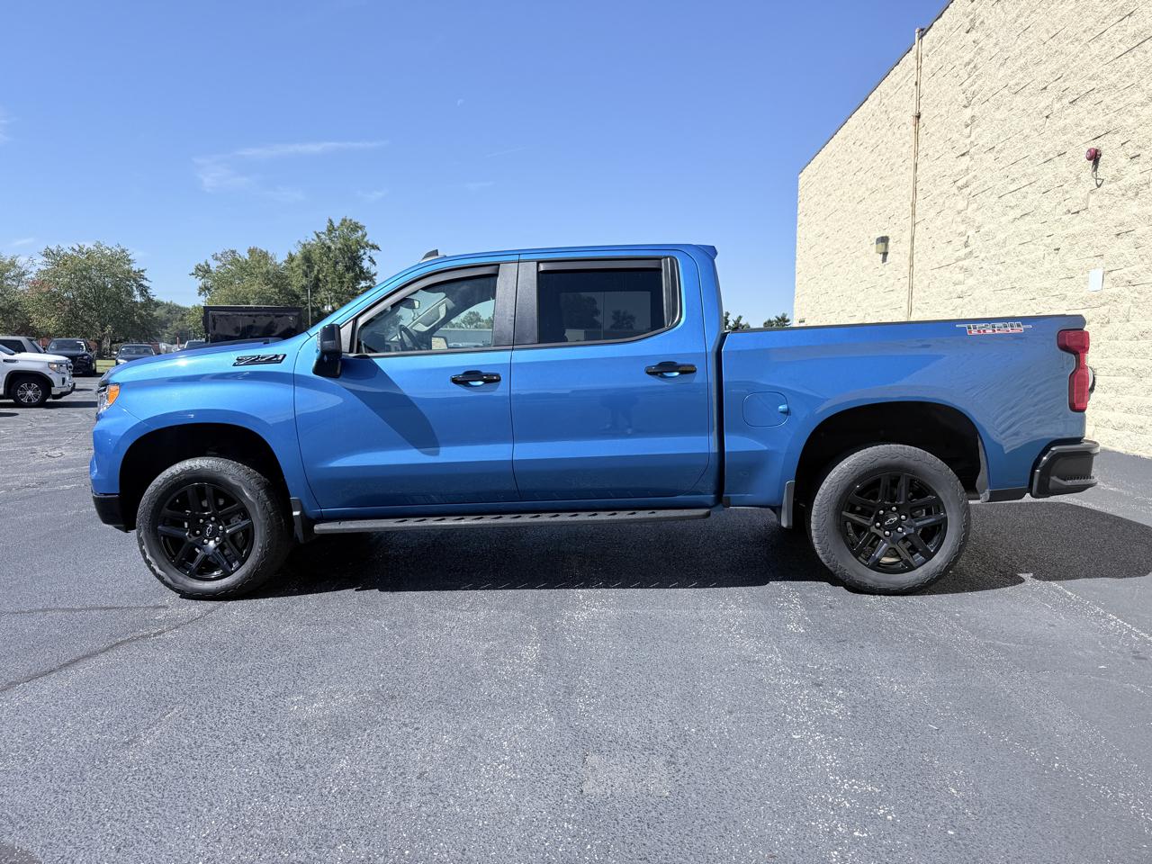 Chevrolet Silverado 1500 Trail Boss LT Crew Cab 4WD 2022