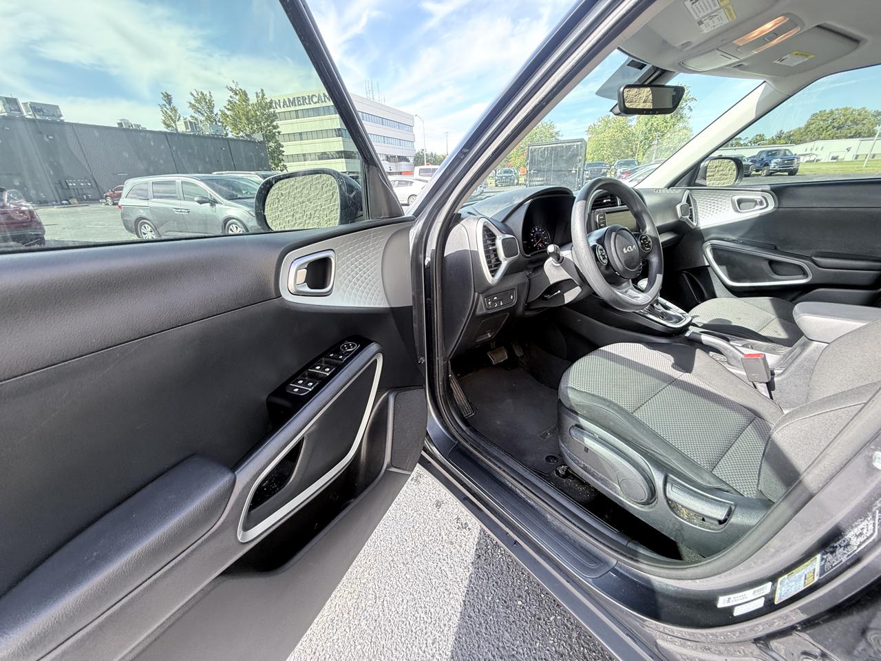 Kia Soul LX CVT 2022