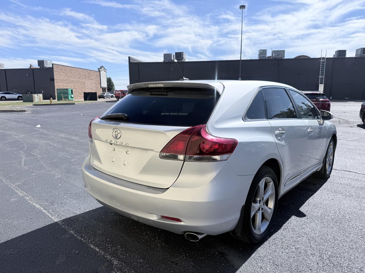 Toyota Venza LE V6 FWD 2013