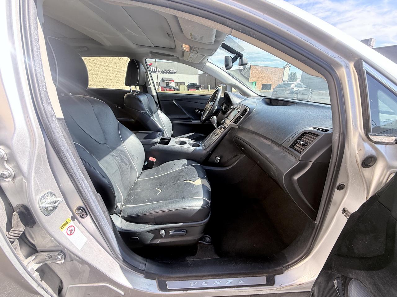 Toyota Venza LE V6 FWD 2013