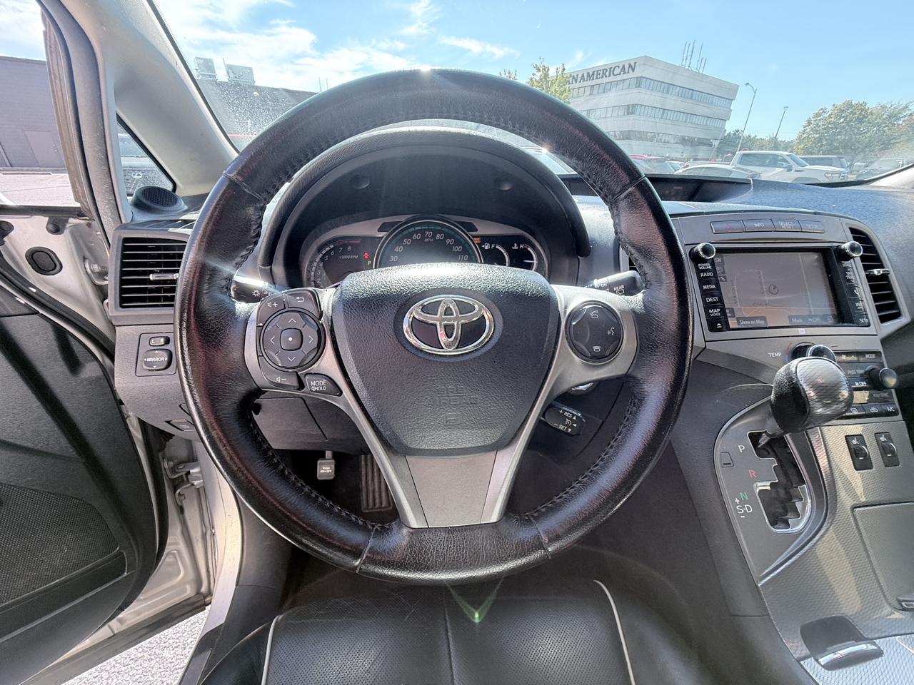 Toyota Venza LE V6 FWD 2013