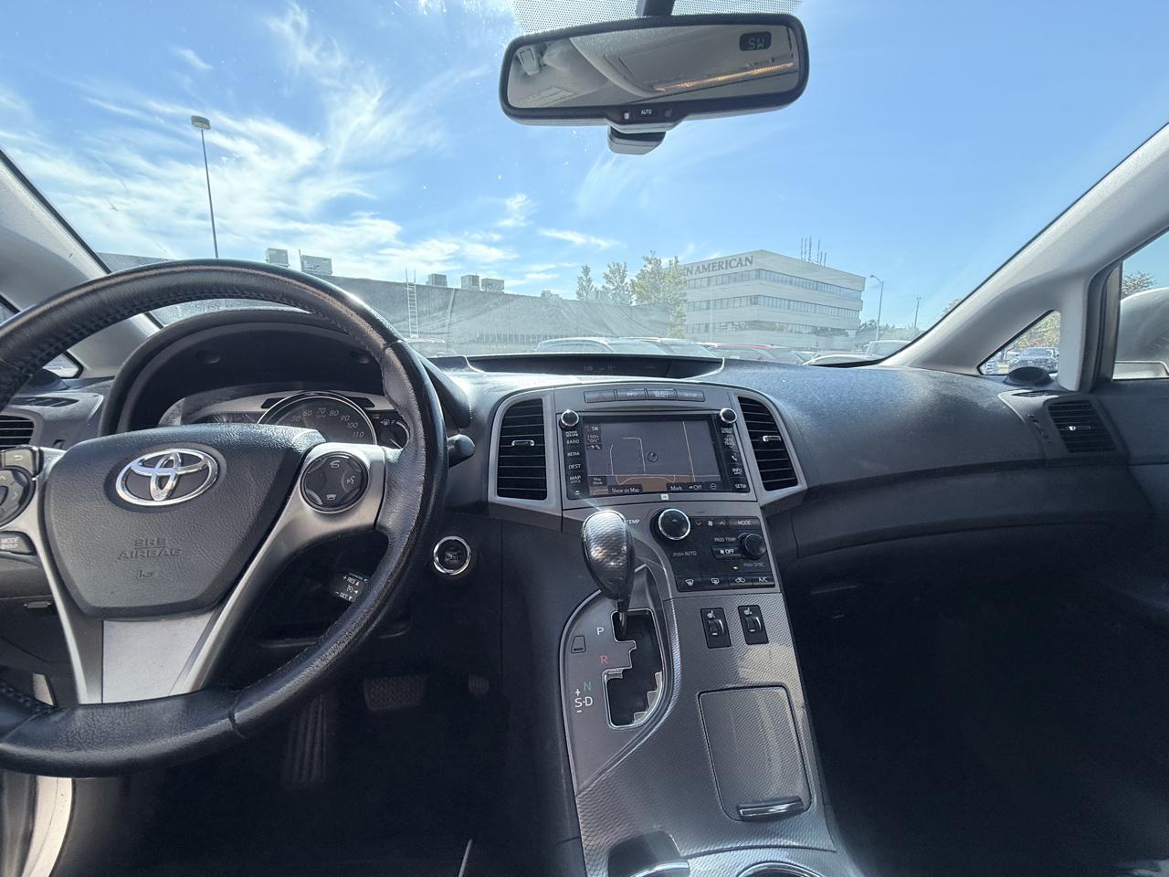 Toyota Venza LE V6 FWD 2013