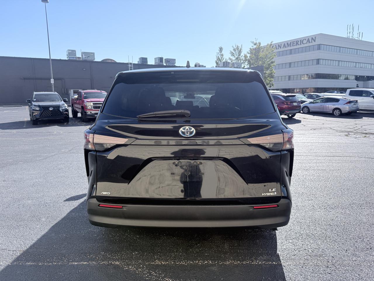 Toyota Sienna LE 8-Passenger AWD 2023