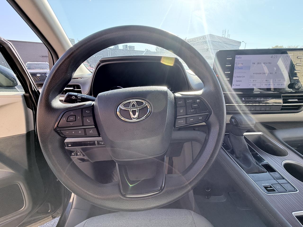 Toyota Sienna LE 8-Passenger AWD 2023
