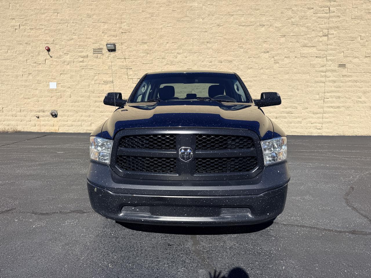 RAM 1500 Classic Tradesman Quad Cab 4WD 2023