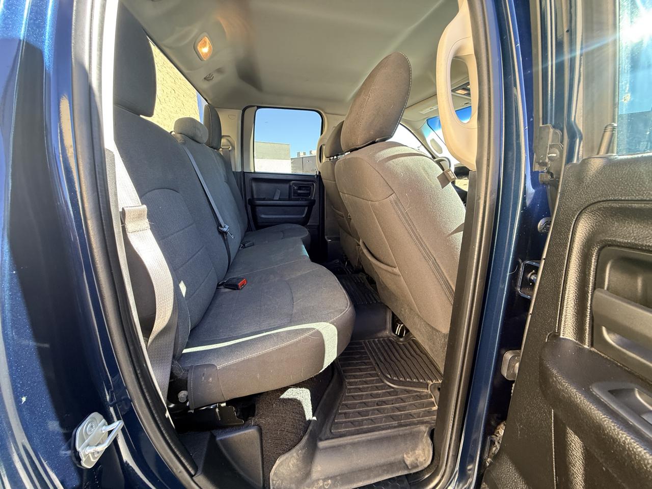 RAM 1500 Classic Tradesman Quad Cab 4WD 2023