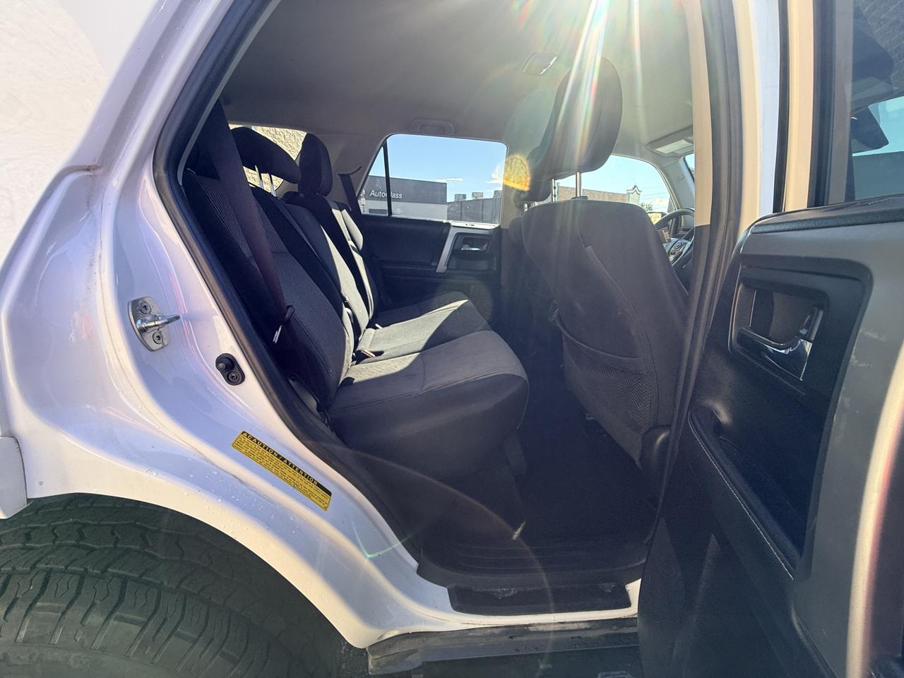 Toyota 4Runner SR5 4WD 2023