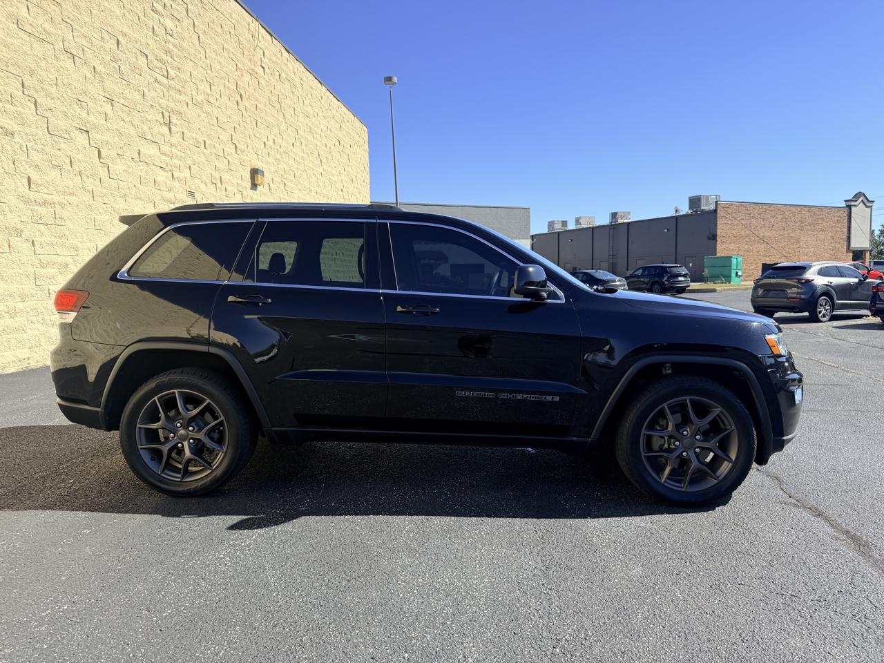 Jeep Grand Cherokee Laredo 2WD 2020