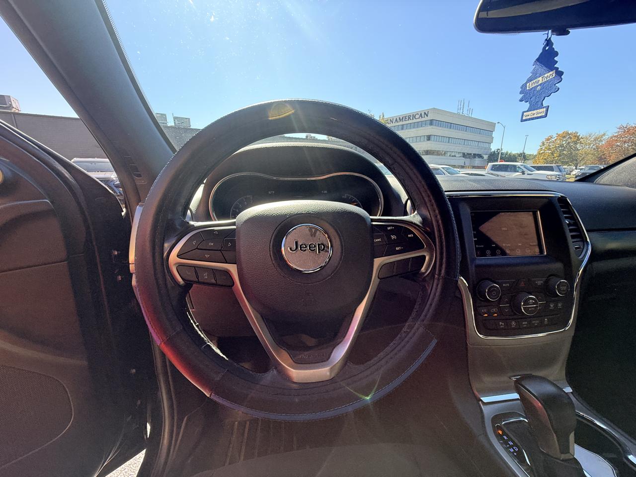 Jeep Grand Cherokee Laredo 2WD 2020
