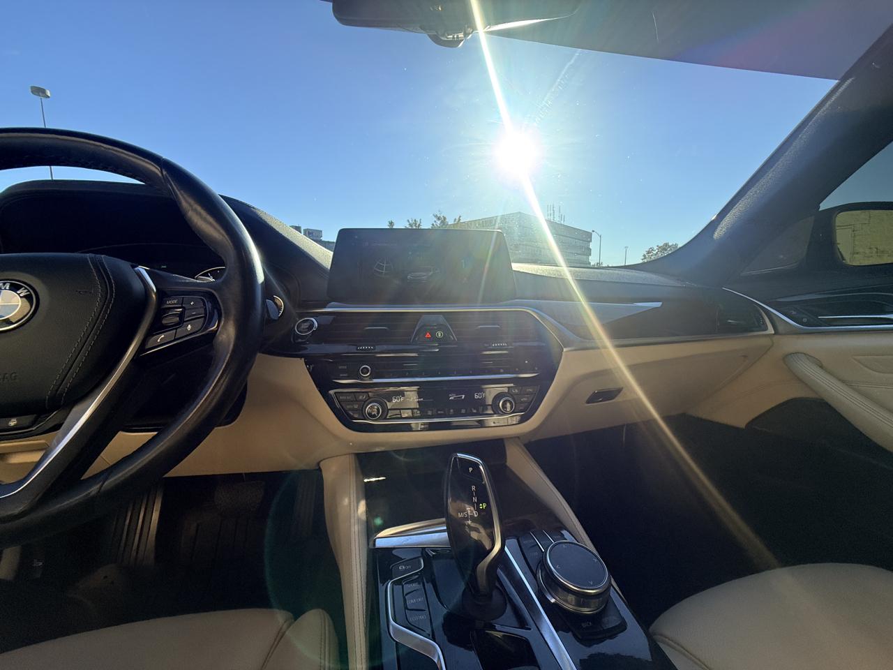 BMW 5-Series 530i 2018