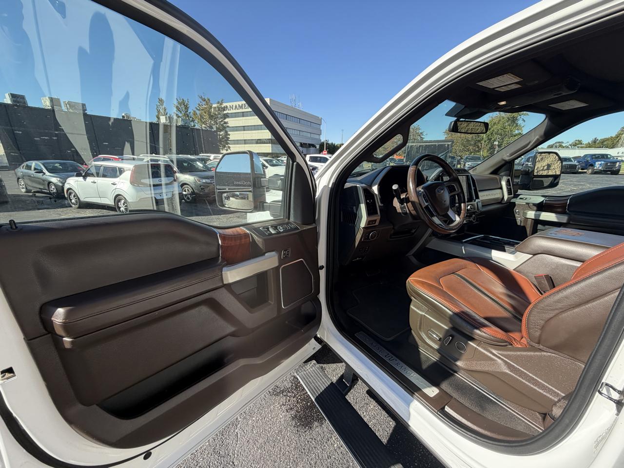 Ford F-350 SD King Ranch Crew Cab Long Bed 4WD 2022