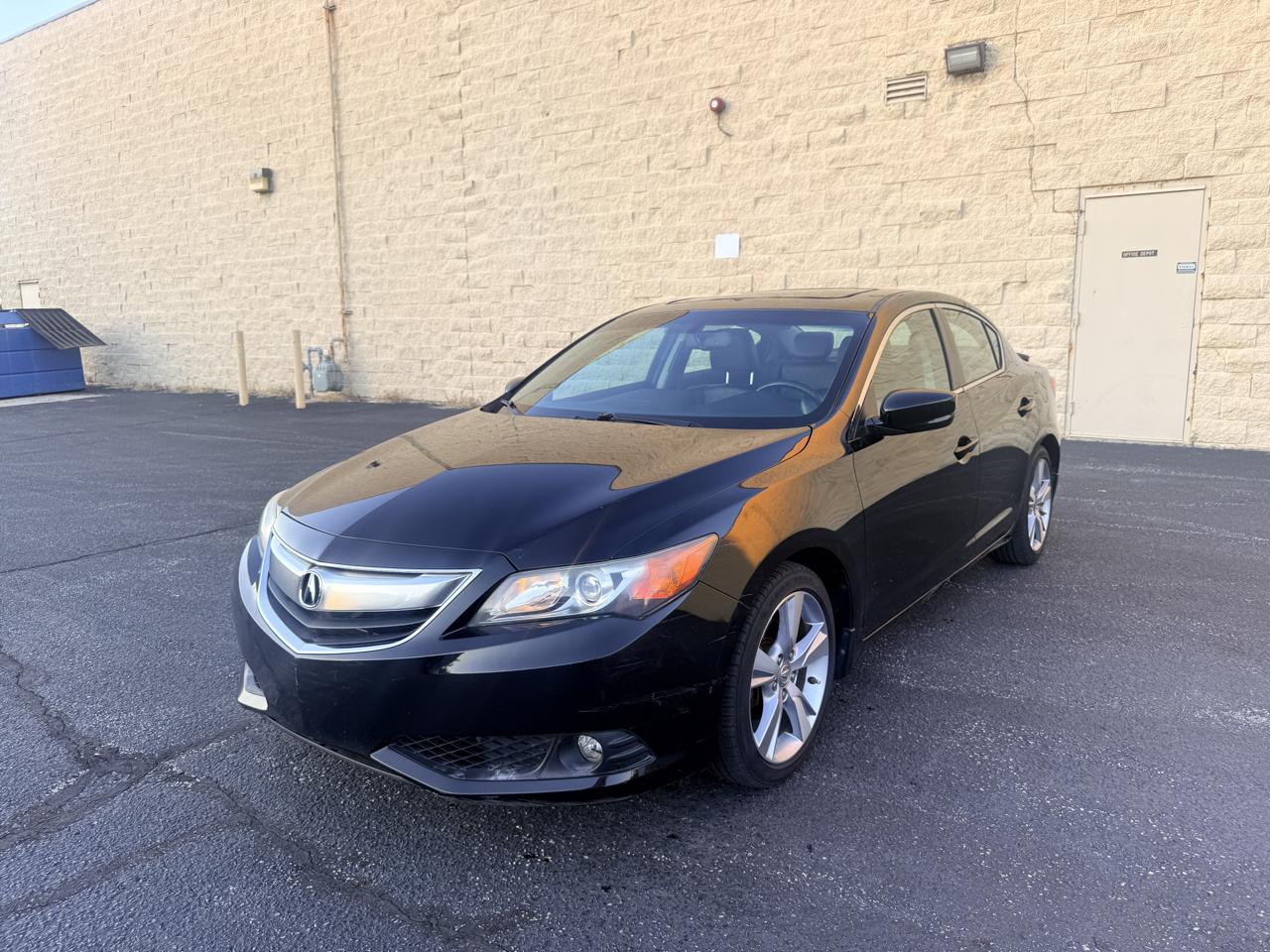 Acura ILX 5-Spd AT w/ Technology Package 2013