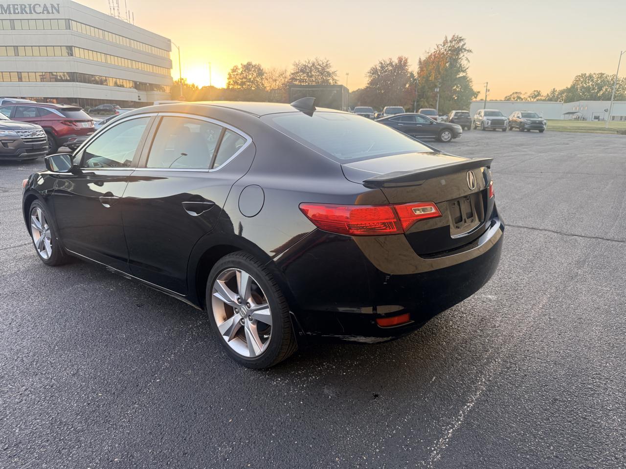 Acura ILX 5-Spd AT w/ Technology Package 2013