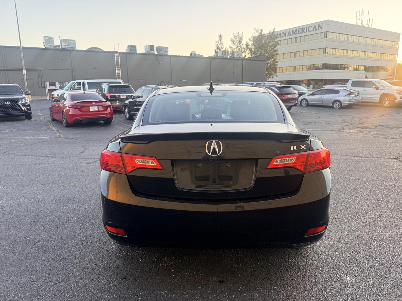 Acura ILX 5-Spd AT w/ Technology Package 2013