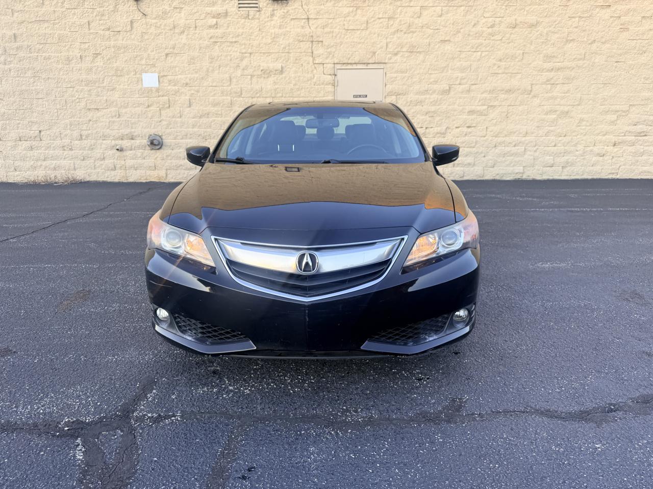 Acura ILX 5-Spd AT w/ Technology Package 2013