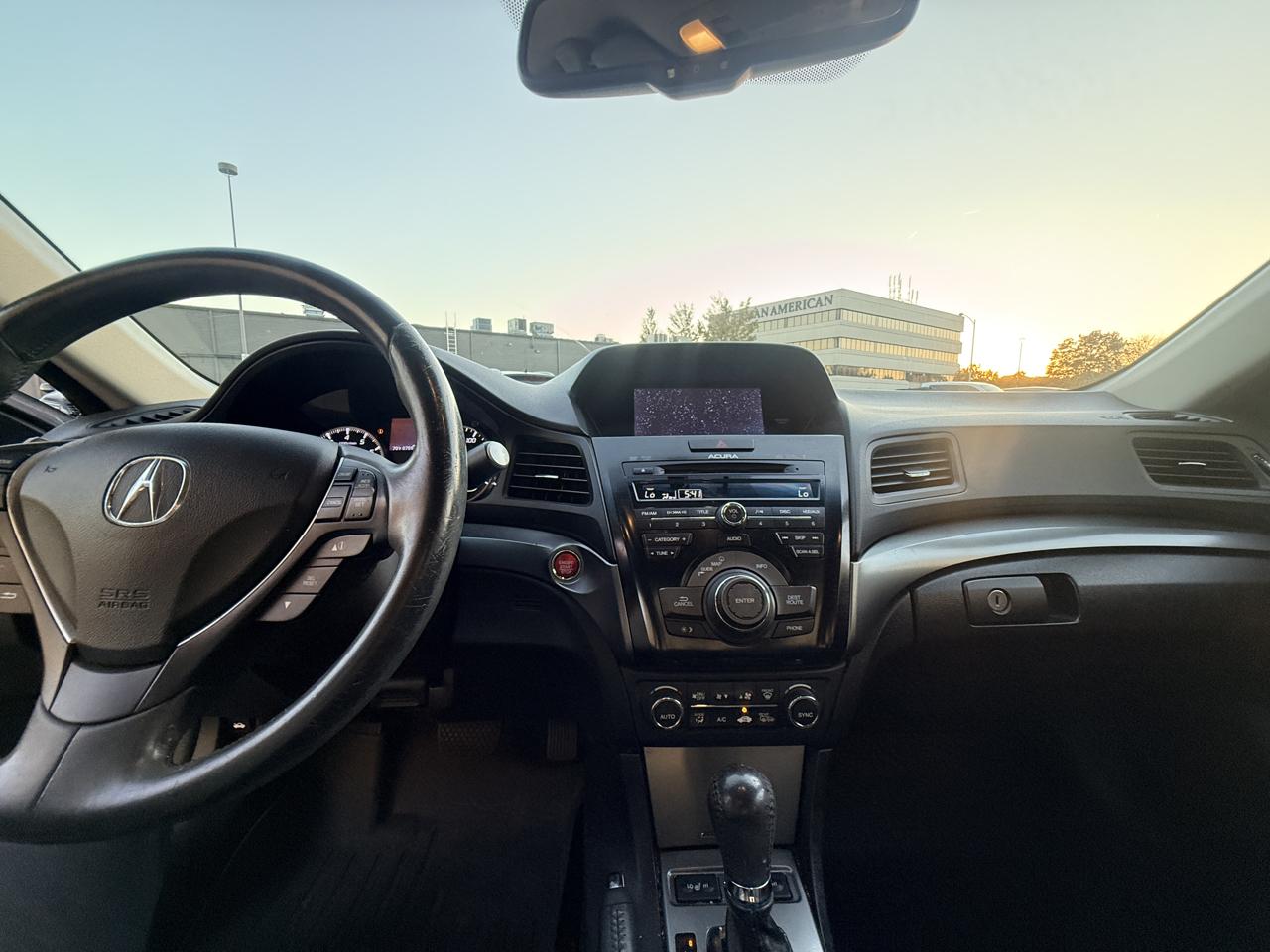 Acura ILX 5-Spd AT w/ Technology Package 2013