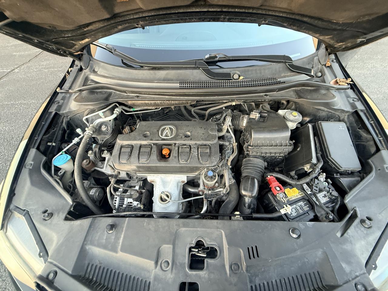 Acura ILX 5-Spd AT w/ Technology Package 2013