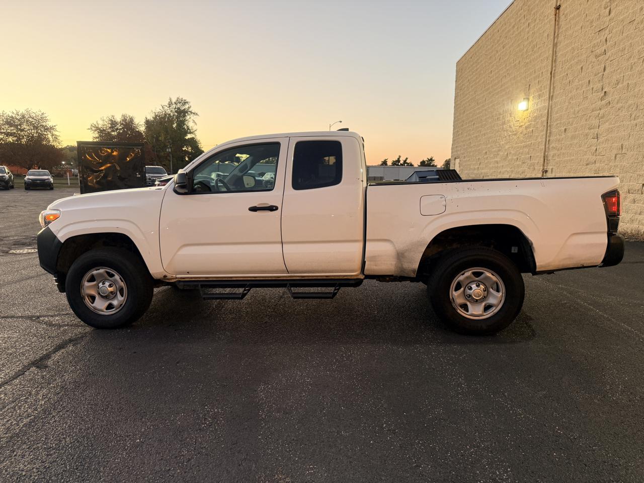 Toyota Tacoma SR5 Access Cab I4 6AT 2WD 2023