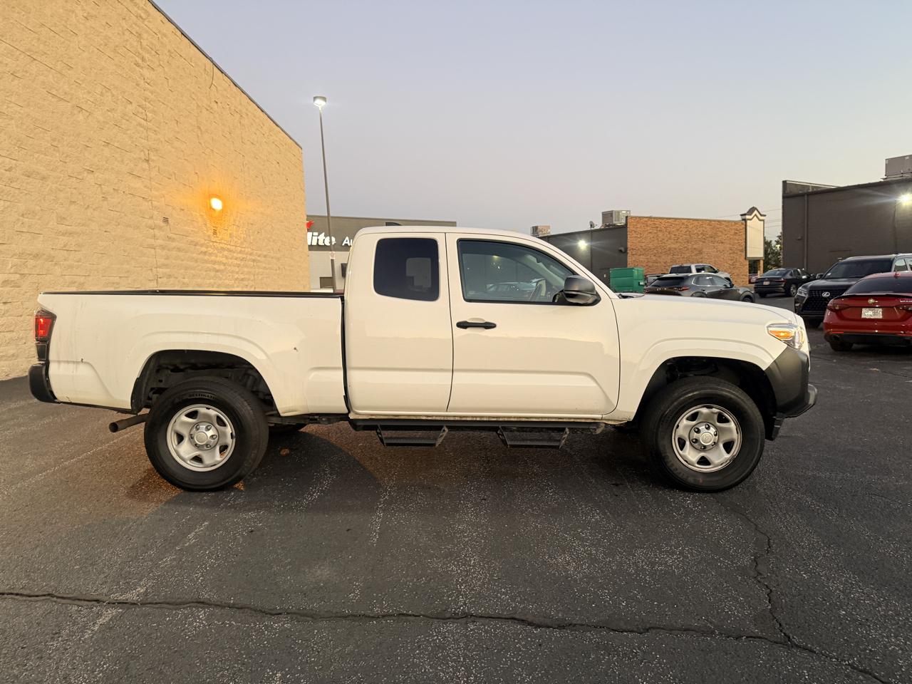 Toyota Tacoma SR5 Access Cab I4 6AT 2WD 2023