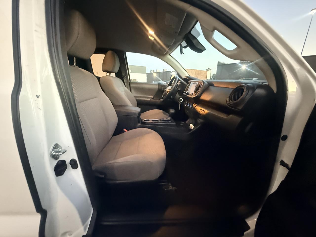 Toyota Tacoma SR5 Access Cab I4 6AT 2WD 2023