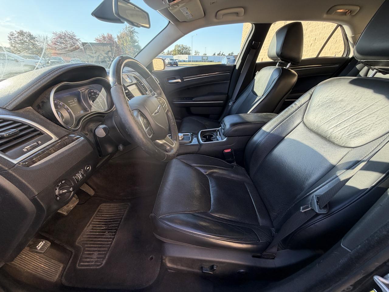 Chrysler 300 Limited RWD 2018
