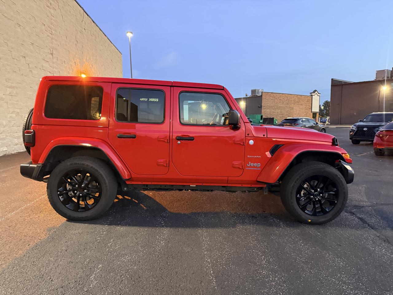 Jeep Wrangler 4xe Sahara 2024