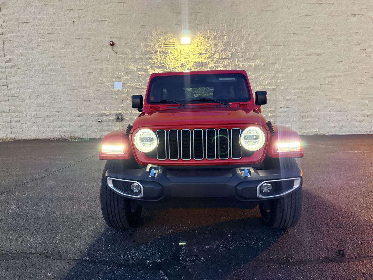Jeep Wrangler 4xe Sahara 2024