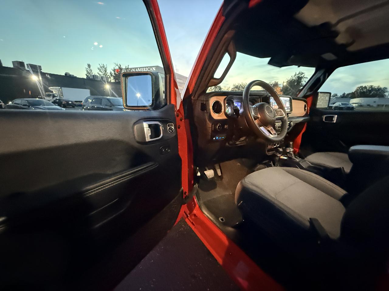 Jeep Wrangler 4xe Sahara 2024