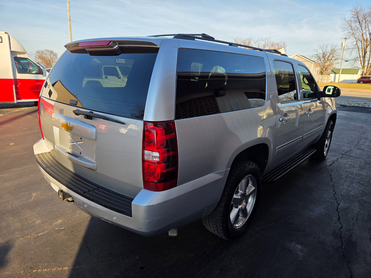 Chevrolet Suburban LTZ 1500 4WD 2013