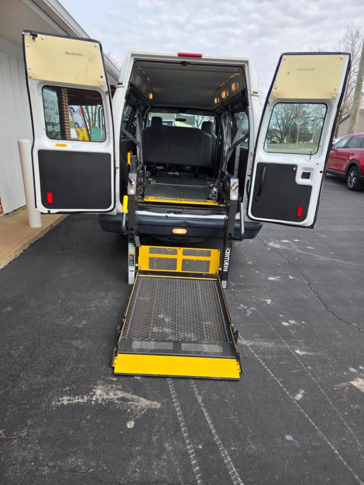 Ford Econoline E-250 Extended 2012